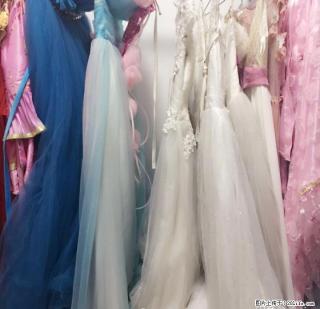 2家影楼拆迁处理婚纱礼服 - 桂林28生活网 www.28life.net