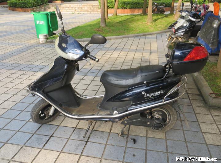 绿源电动车350W 48V20A 真空胎前后液压减震 - 电动车 - 摩电单车 - 桂林分类信息 - 桂林28生活网 www.28life.net