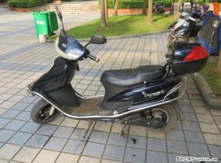 绿源电动车350W 48V20A 真空胎前后液压减震 - 桂林28生活网 www.28life.net