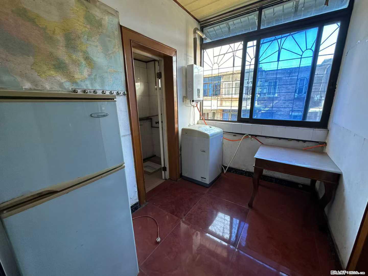 想要书包房的看过来： 胜利路东二里，带杂物间 面积:62.16平，2房2厅1卫 售价16.8万 - 家居生活 - 桂林生活社区 - 桂林28生活网 www.28life.net