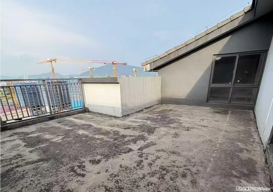 【江与城】带大露台上下两层复式楼来啦！惊爆价：136万，5房3厅3卫，带2阳台，3露台 - 家居生活 - 桂林生活社区 - 桂林28生活网 www.28life.net