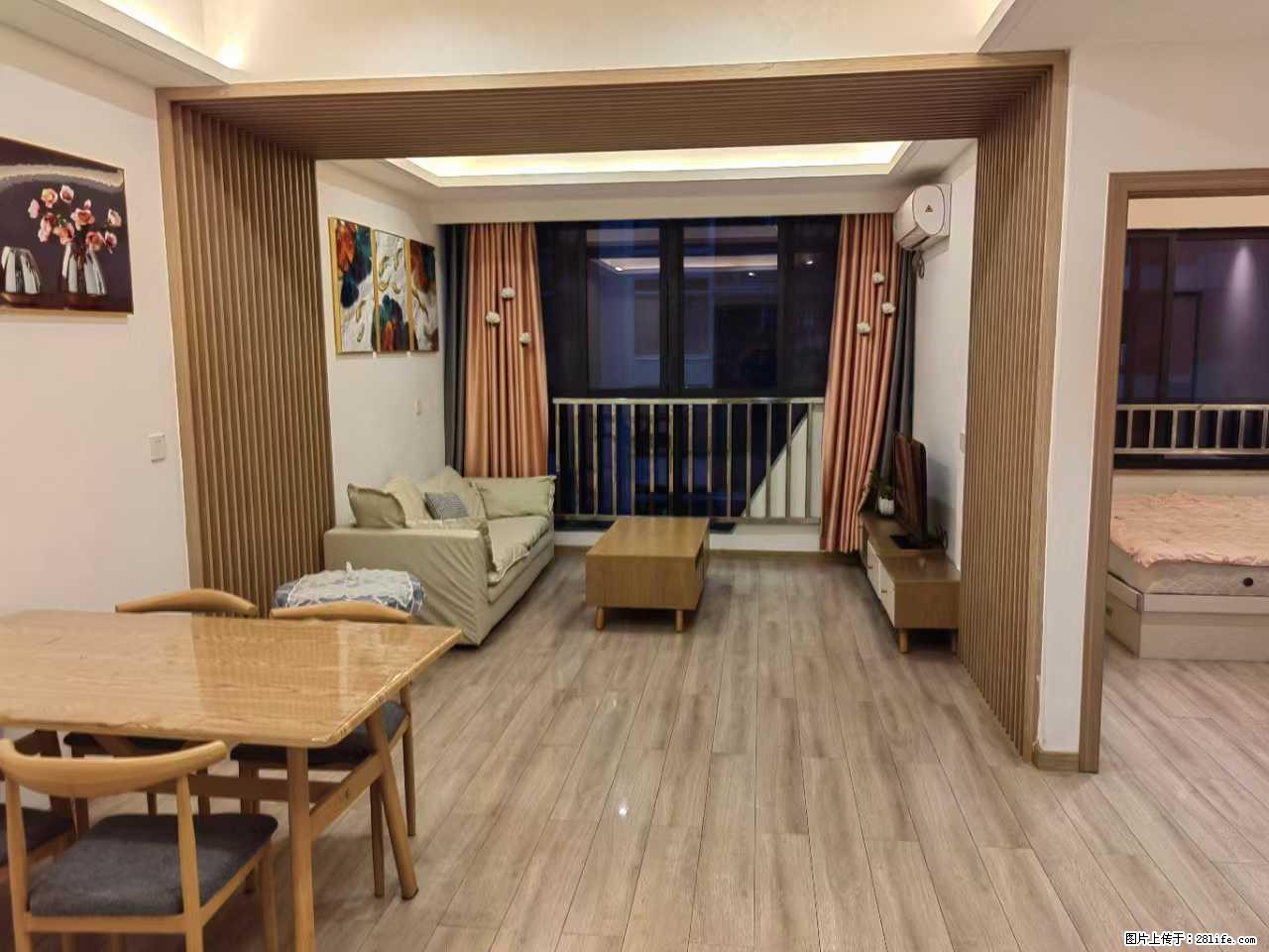 出租：棠棣之华公寓，1房两2厅1卫，精装修，品牌家电家具，可拎包入住，2200元/月 - 家居生活 - 桂林生活社区 - 桂林28生活网 www.28life.net