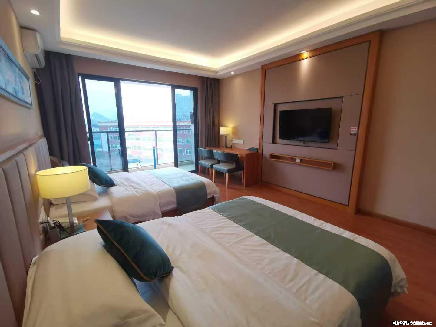彰泰天街公寓出租，单间带大阳台，45平米，拎包入住，1600元/月 - 房屋出租 - 房屋租售 - 桂林分类信息 - 桂林28生活网 www.28life.net