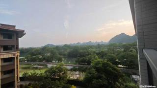 新上捡漏【漓江壹号】大平层，高楼层，江景大平层，四房两厅两卫，178平米，朝南，218万，送车位 - 桂林28生活网 www.28life.net