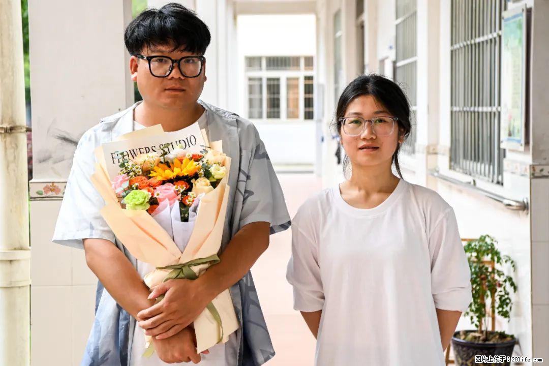 全网追的“扁担女孩”，找了一份暑假工，时薪12元 - 桂林生活资讯 - 桂林28生活网 www.28life.net